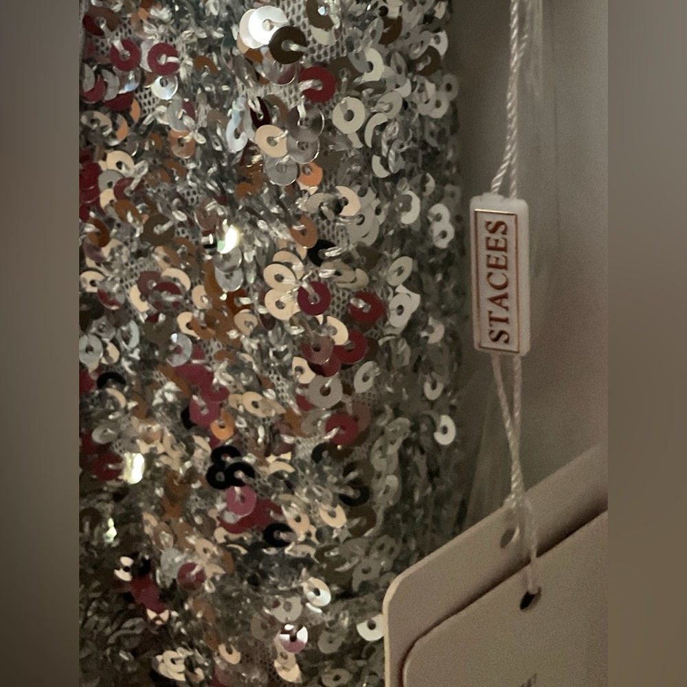 Sheath/Column V Neck Short/Mini Sequined Prom Dress - Picture 4 of 8